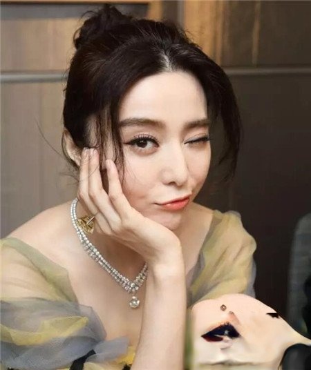 女明星减龄的发型大公开 谁是你心目中的甜美公主
