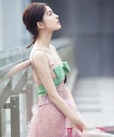 古力娜扎短发扎发大全 俏皮减龄扎法美出新高度