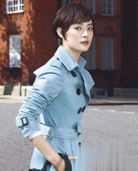 孙俪斜刘海短发发型 瘦脸时尚就是这么潮