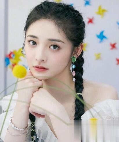 周洁琼同款发型 唯美浪漫超有少女感