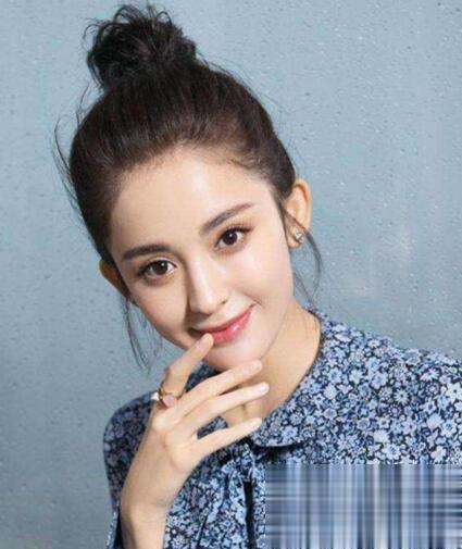 明星同款盘发发型 大方迷人女神范满满