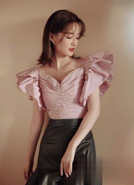 李沁香芋紫蝴蝶袖造型图片 元气少女LOOK灵动清新_最新流行发型设计发型图片与美发造型门户网