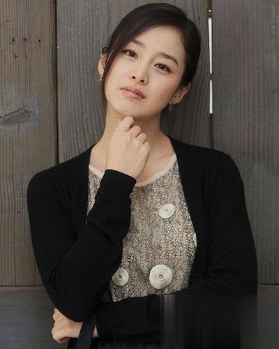 女神金泰熙气质动人发型 韩国美女金泰熙发型盘点