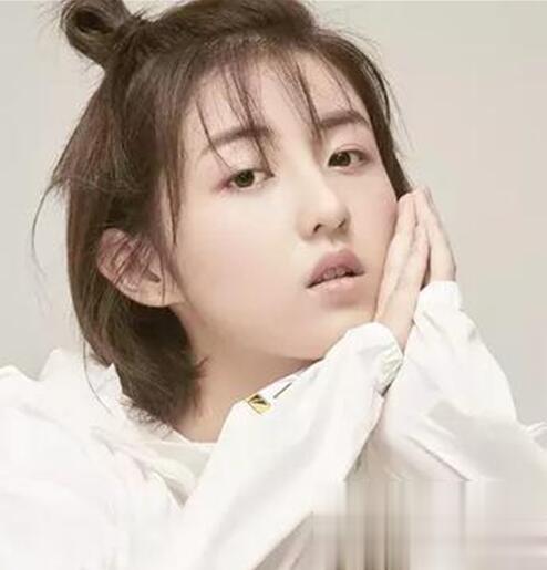 张子枫的发型叫什么 剪个性短发变身元气少女_最新流行发型设计发型图片与美发造型门户网