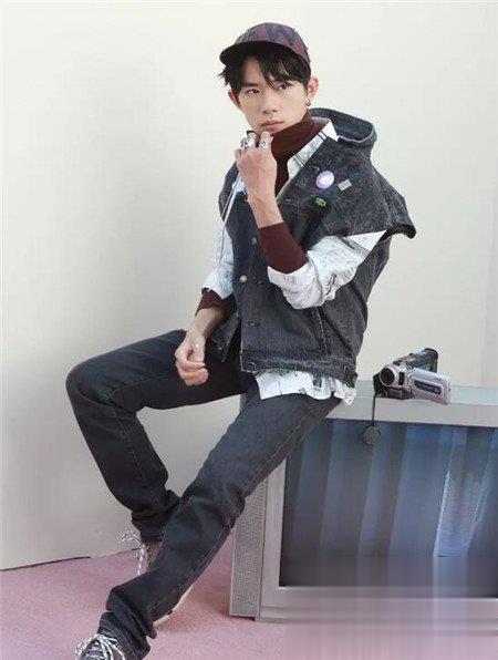 tfboysٴκ Сֻ·