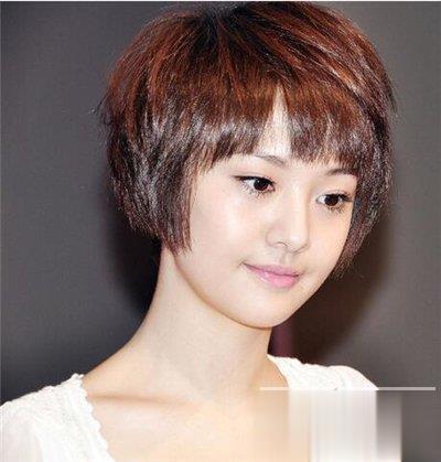 郑爽短发发型叫什么 短发也可以成靓丽甜美教主