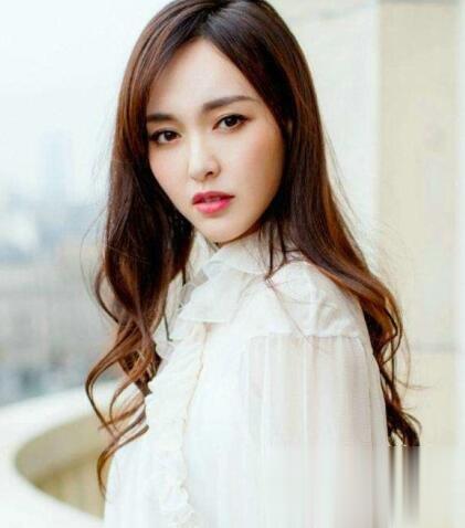 唐嫣发型叫什么 长发短发皆美丽动人