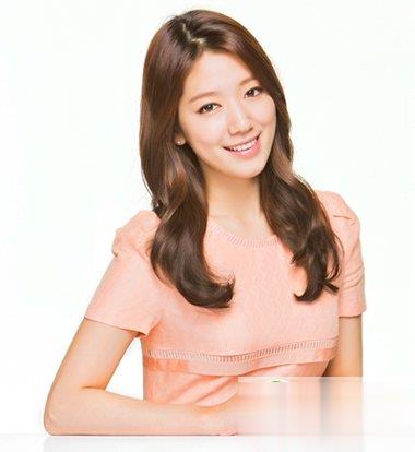 朴信惠长发造型 演绎妩媚女人范