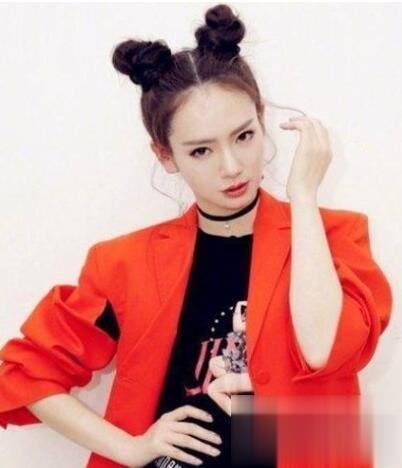 女明星哪吒头造型 俏皮减龄变青春少女