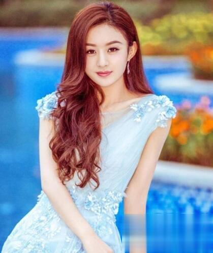 赵丽颖时尚长发发型 倾力打造温柔淑女范
