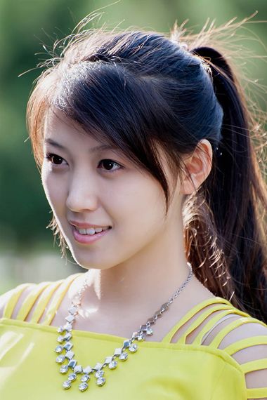 斜刘海扎什么头发好看 斜刘海长头发怎么扎